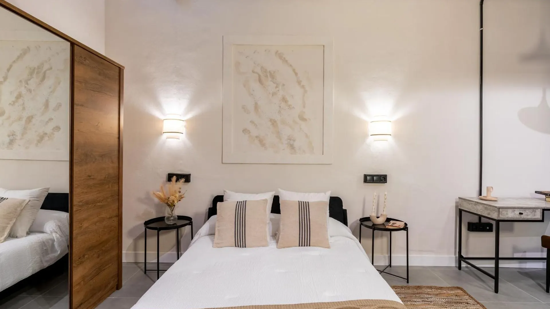 Loft Suite Frutos Sevilla 0*,